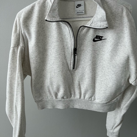 Nike Women's Grey Cropped Sweatshirt - Picture 2 of 6